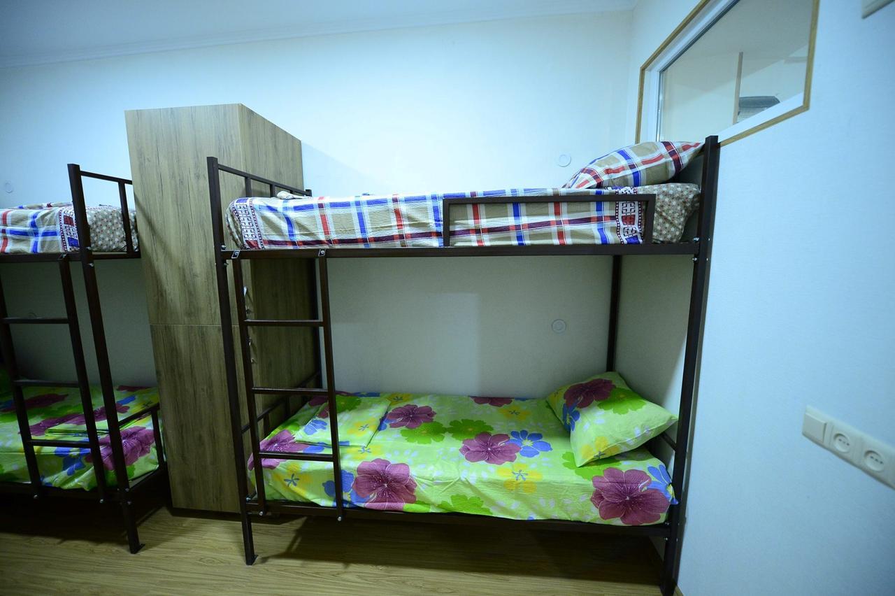Hostel 17 Only For Men Тбилиси Екстериор снимка